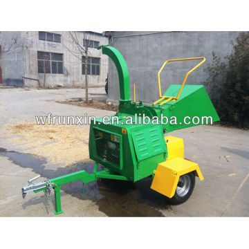 Diesel engine wood chipper/CE